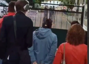 Мужчина с ножом напугал студентов и их родителей в колледже Краснодара