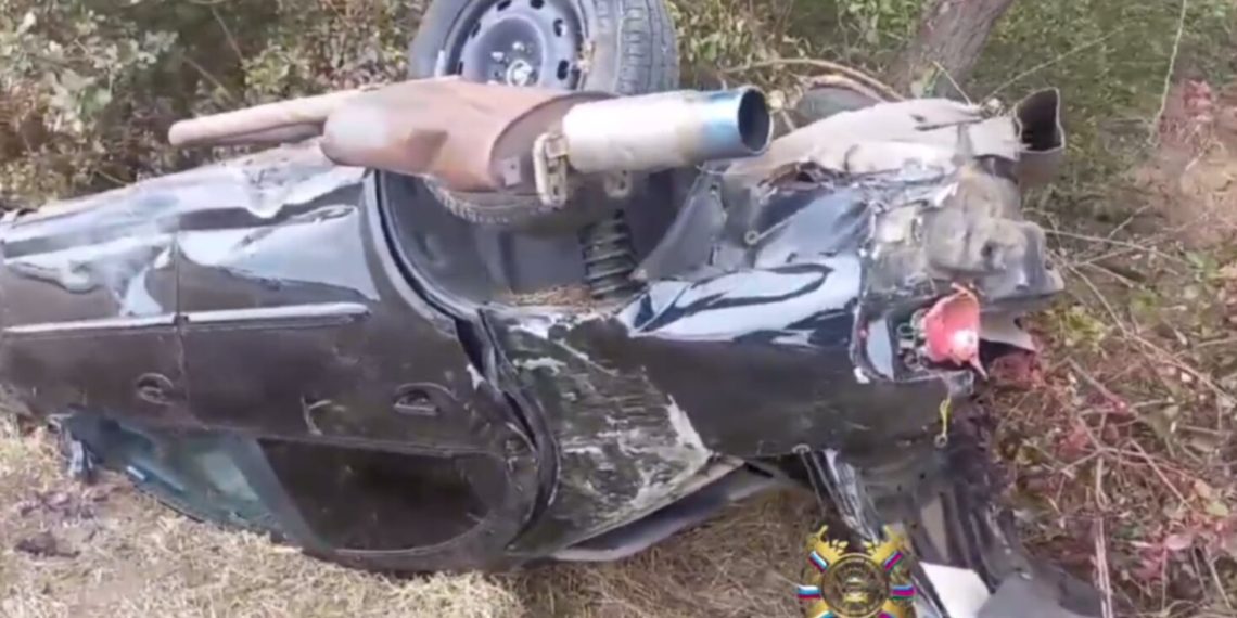 На Кубани рядом с перевернувшейся “Волгой” нашли тело погибшего ребенка