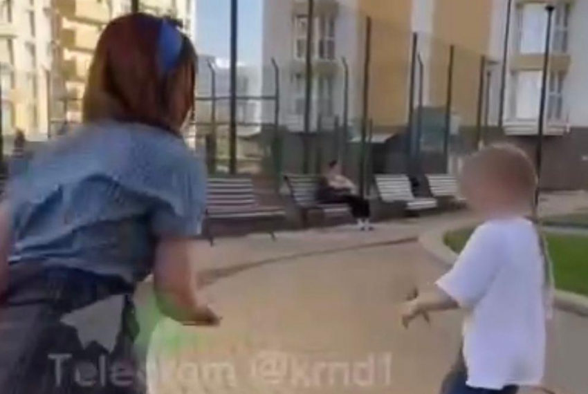 В Краснодаре юная квадроберша напала на девочку и укусила за руку