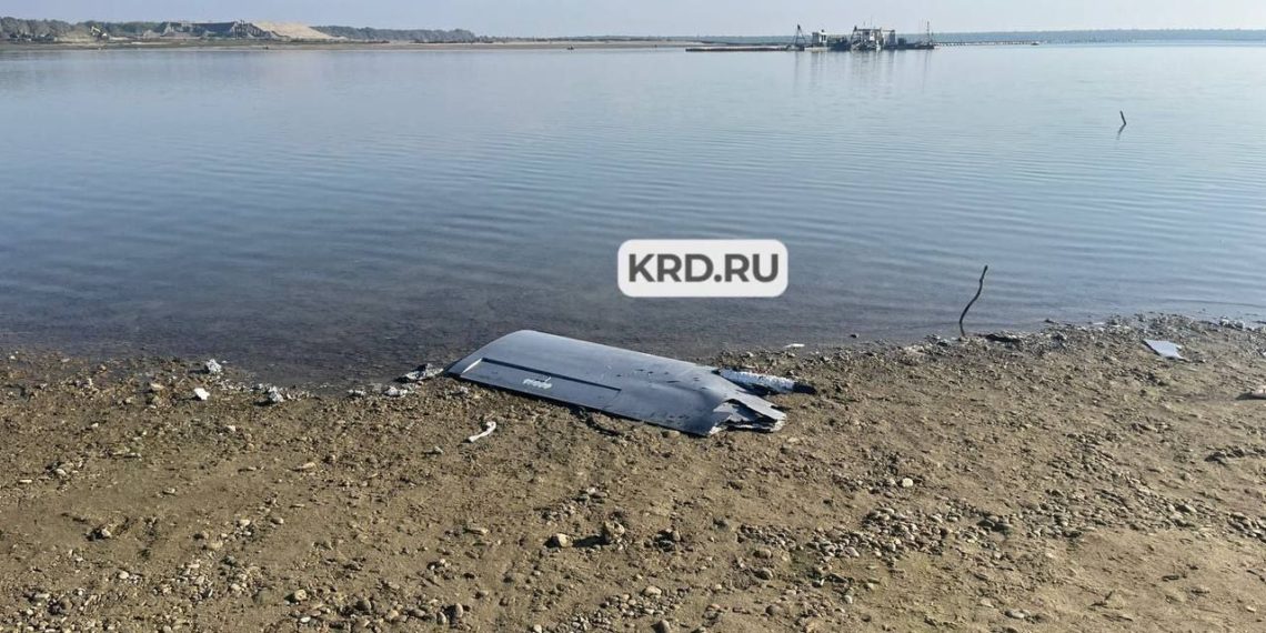 Администрация Краснодара опубликовала кадры рухнувшего БПЛА у водохранилища