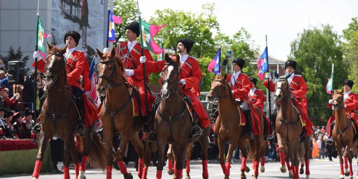 Губернатор Вениамин Кондратьев поздравил с Днем кубанского казачества
