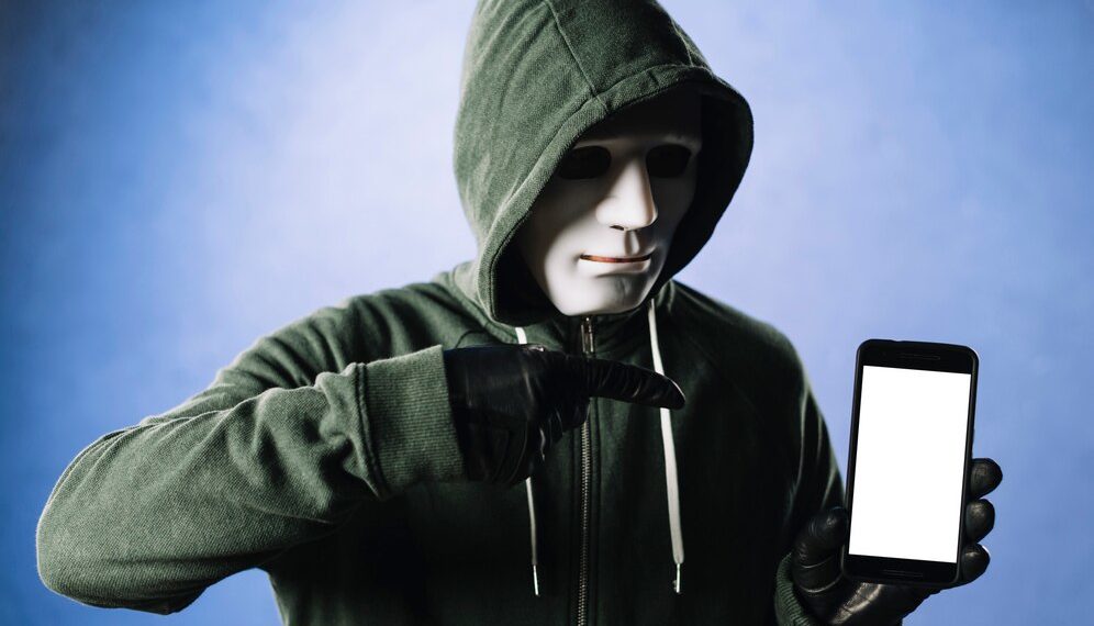 Жители Краснодара с начала этого года перевели IT-мошенникам 1,9 млрд рублей