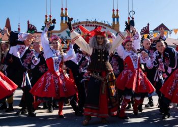 В Сочи Парке отметят День рождения Бабы Яги