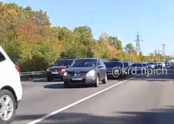 Перед Горячим Ключом образовалась четырехкилометровая пробка