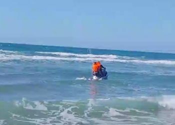 В Краснодарском крае спасли четверых попавших в «тягун» мужчин