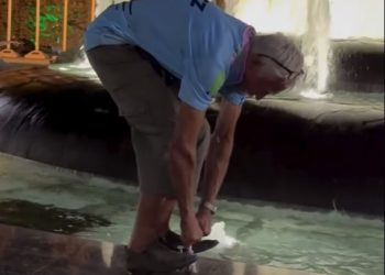 Краснодарец изобрел велосипед размером 8 сантиметров и катался на нем