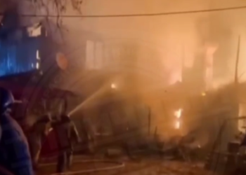 Показываем, что осталось от сгоревшего дома в Сочи с эвакуированными 20 жителями