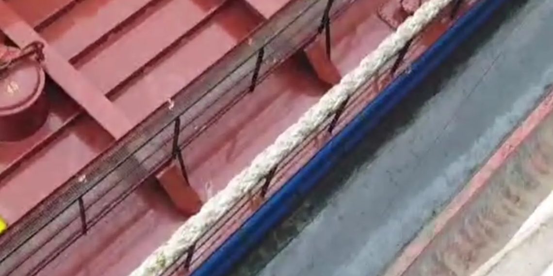 В Новороссийске ликвидирован разлив нефтепродуктов