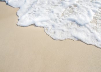 С 1 ноября в Сочи начнут работу 33 зимних пляжа