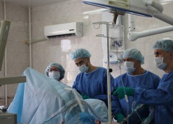 В Краснодаре врачи 9 часов спасали женщину, несколько лет лечившую себя от рака