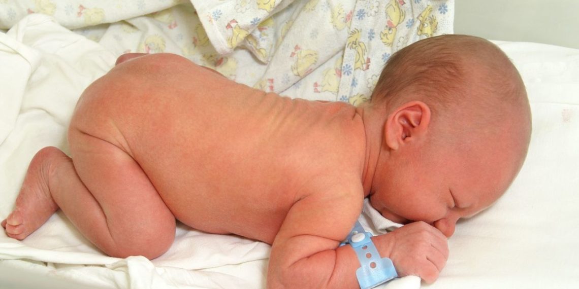 За сутки на Кубани три двойни появились на свет