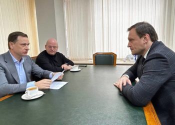 Прошунин обсудил с главой комитета Госдумы по ЖКХ Пахомовым проблемы Сочи