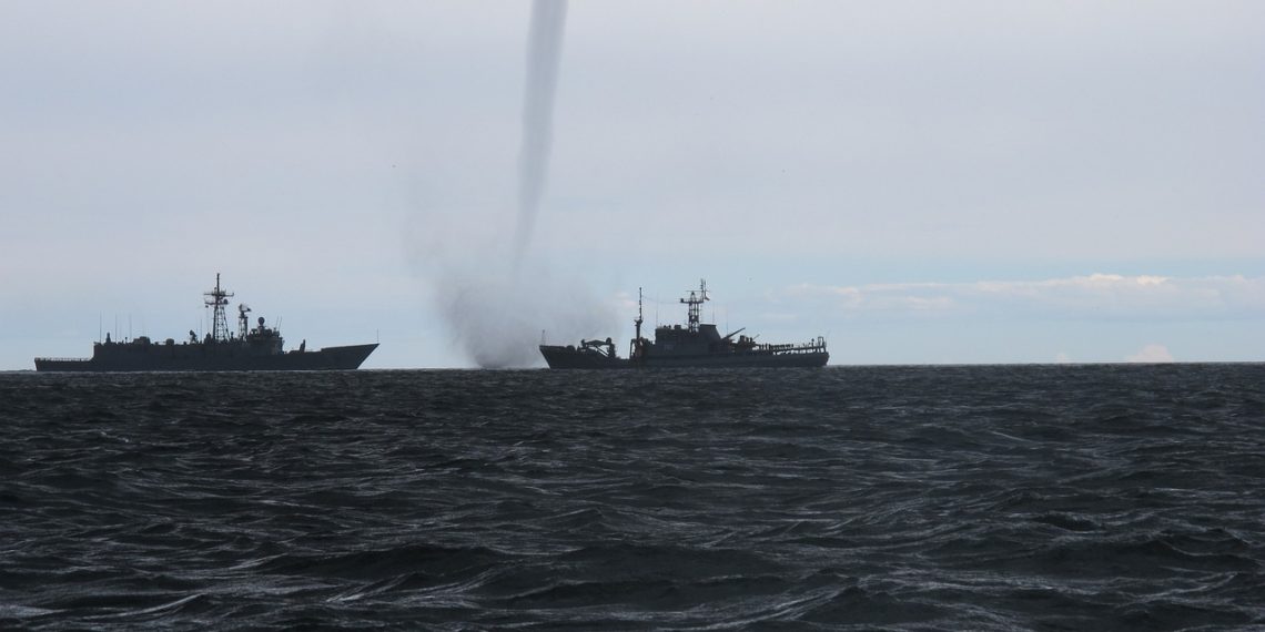 Штормовое предупреждение на Кубани: смерчи угрожают побережью