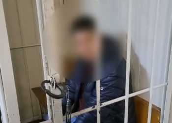 В Краснодаре мужчина с ножом украл из секс-шопа четыре фаллоимитатора