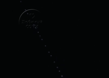 Над Сочи запечатлели новую группу спутников Илона Маска 