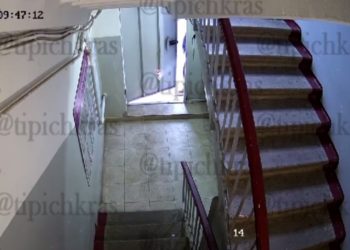 В Краснодаре в подъезде жилого дома раздался мощный взрыв