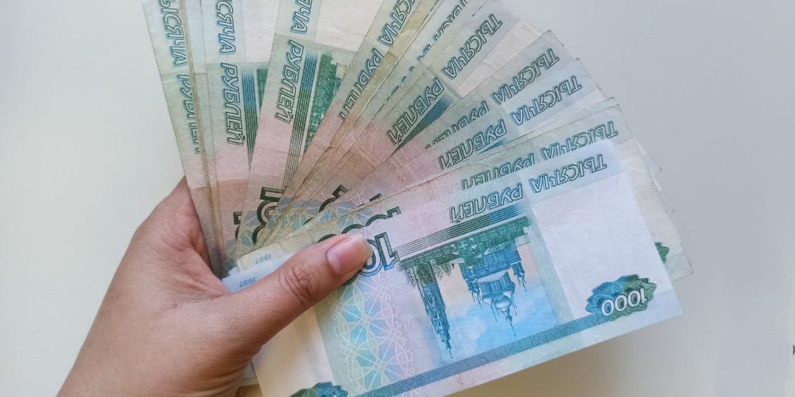 Стала известна категория кубанцев, кому к Новому году могут выплатить по 10 000