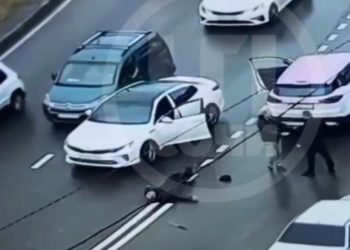 В Сочи водителя отправили в нокаут за неправильный разворот