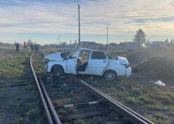 В ДТП с поездом на Кубани пострадали водитель «десятки» и две пассажирки