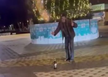 На Кубани молодежь купила бомжу пива и заставила изображать Гарри Поттера