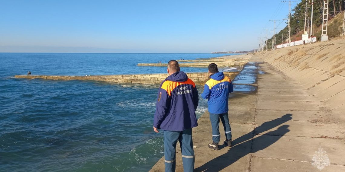 Поисковая операция 60-летнего рыбака в Сочи завершена безрезультатно