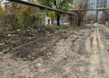 В Краснодаре демонтировали 120 незаконно построенных гаражей на улице Школьной