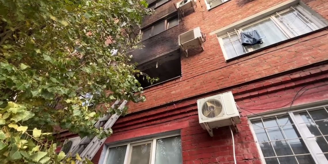 На пожаре в Краснодаре спасли и эвакуировали 38 человек