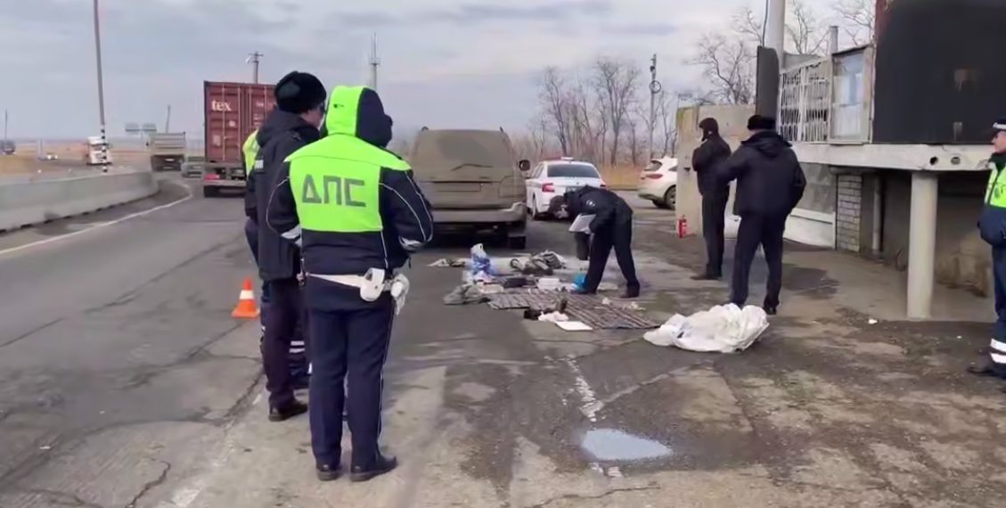 В иномарке на Кубани нашли автомат, гранатометы и 2 тысячи патронов