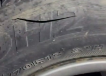 Один краснодарский автомобилист ночью лишился всех колес