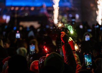 Около 15 000 человек отметили Новый год в Сочи Парке