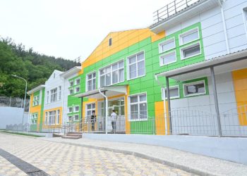 Прошунин: в Сочи построили девять соцобъектов в 2024 году