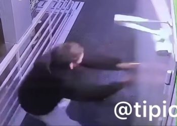 В Краснодаре очередные наркоманы разгромили подъезд