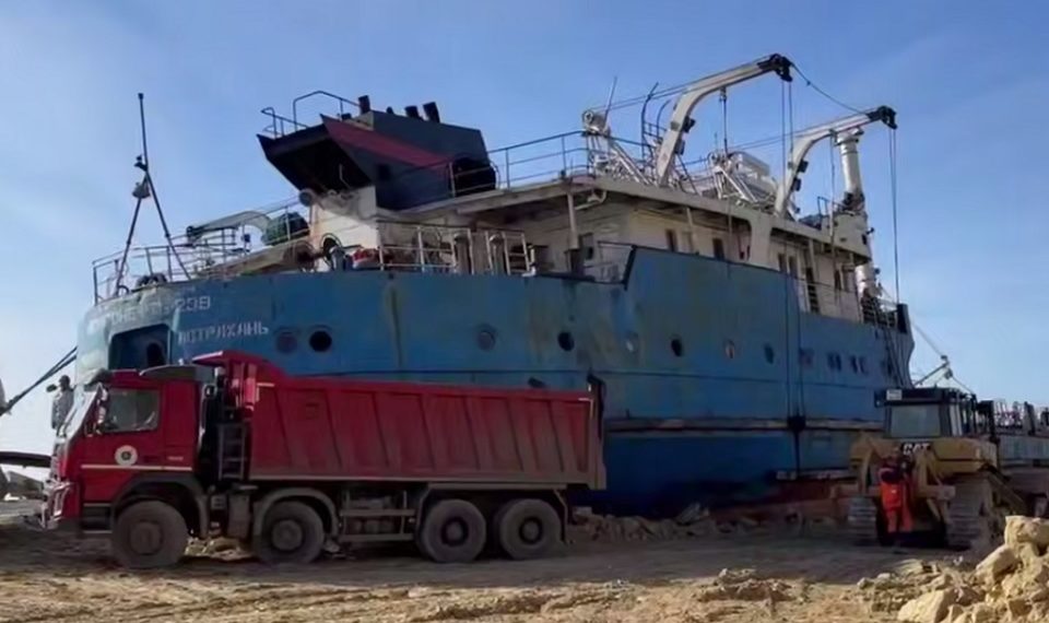 Кондратьев сообщил о начале демонтажа затонувшего танкера «Волгонефть-239»