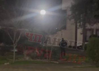 На улице в Анапе сняли на видео онаниста-рецидивиста