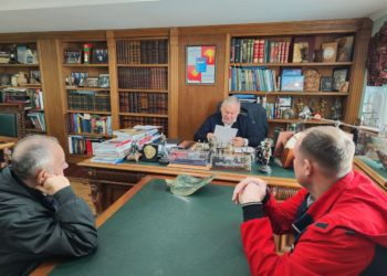 Константин Затулин обсудил с сочинцами проблемы благоустройства и дорог