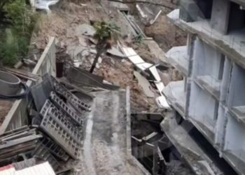 Из-за рухнувшей подпорной стены в Сочи эвакуировали шесть человек