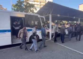 В Сочи доставили в полицию 56 иностранцев