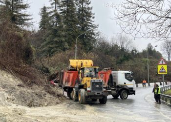 В Сочи сошел грунт на трассе «Джубга-Сочи»