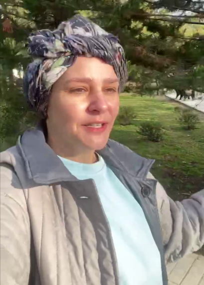 «Раз и море»: актриса Глафира Тарханова попала в Сочи по серпантину