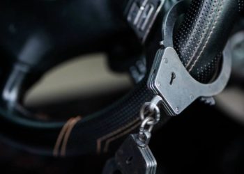 В Хосте задержали «полицейского»-вымогателя