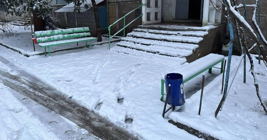 Прокуратура Сочи раскритиковала коммунальщиков за плохую уборку снега