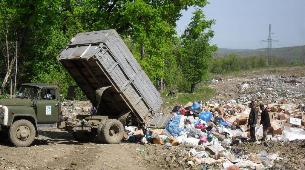 В Кавказском районе ликвидировали незаконную свалку отходов