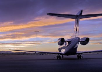 Девять самолетов отправились на запасные аэродромы из-за закрытия неба над Сочи