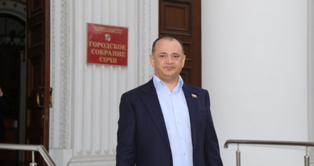Стали известны подробности задержания экс-депутата горсобрания Сочи Эксузяна