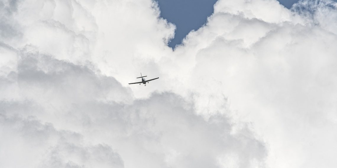 Шесть самолетов отправились на запасные аэродромы в Сочи