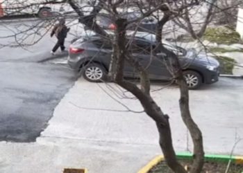 В Новороссийске человек провалился в открытый люк