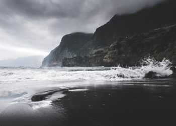 Турэксперт Алексеев объяснил, в каких местах на Черноморском побережье можно отдохнуть