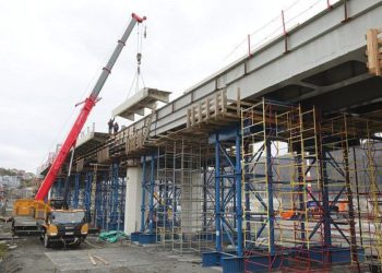 Реконструкция путепровода в Адлере готова на 50%