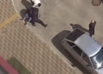 В Краснодаре пассажир такси устроил шоу с буйством