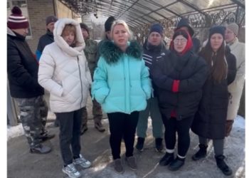 В СНТ под Краснодаром месяц нет света – люди замерзают в домах